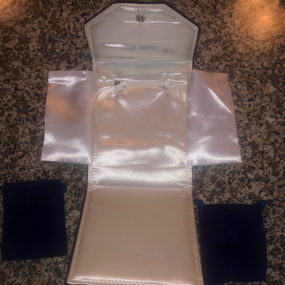 Luxe royal blue velvet/white silk, necklace & bags